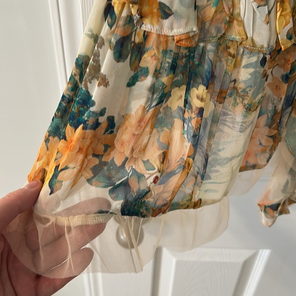 Vibrant Floral Ruffle top - Picture 5 of 7